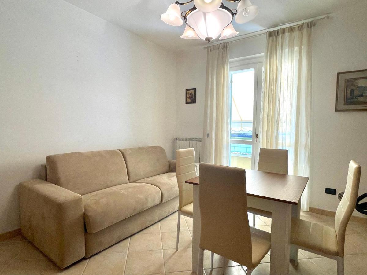 Sunset Boutique Apartment Marina di Massa Exterior photo